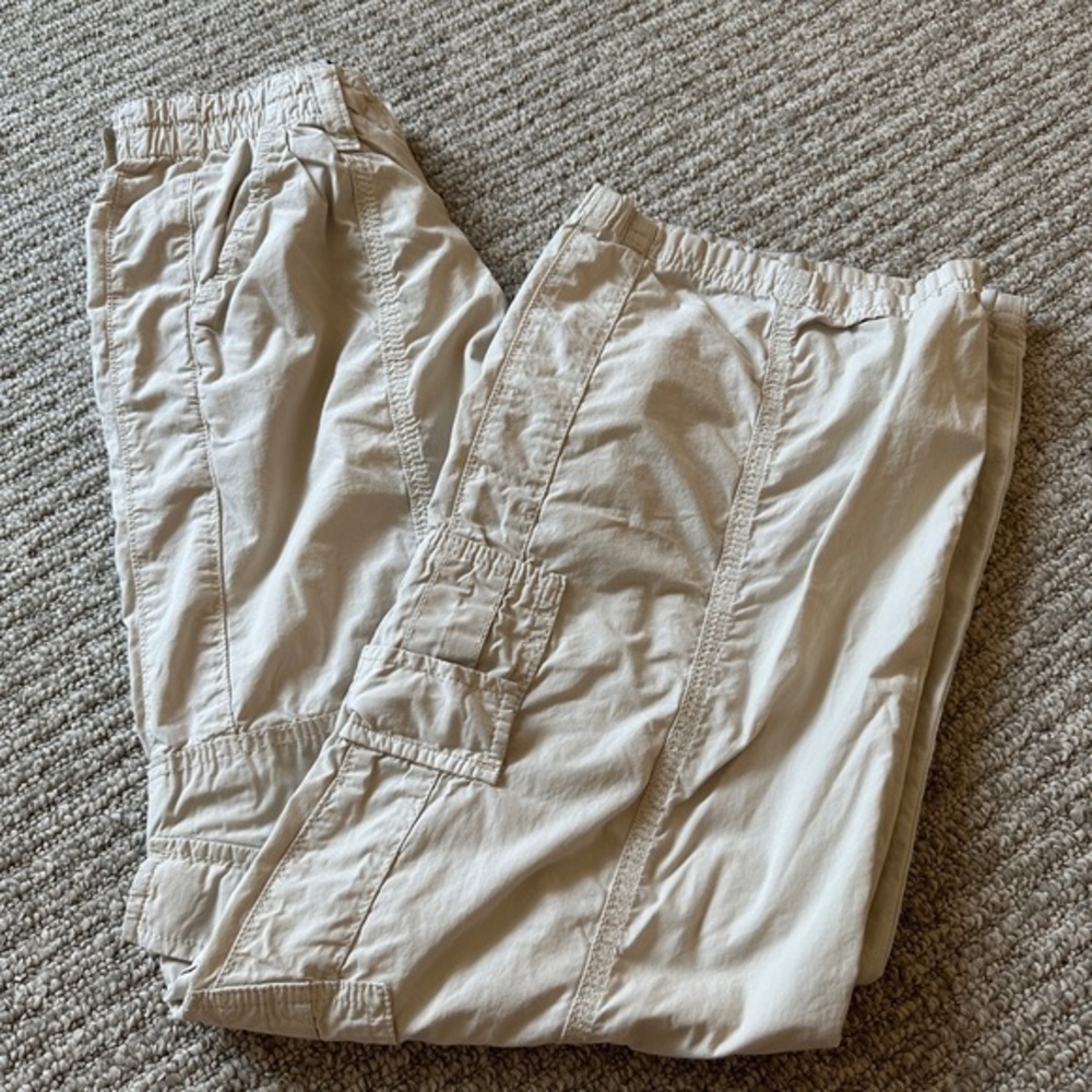 BDG Urban Outfitters WoMen's Light Tan Cargo Pants